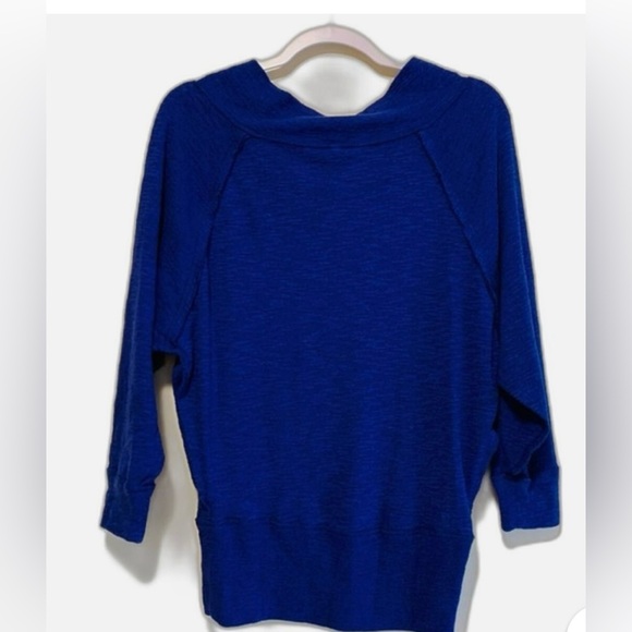 EUC Free People/We The Free/ Palisades Off Shoulder Knit Sweater Top đź’śđź’™ - Picture 4 of 6